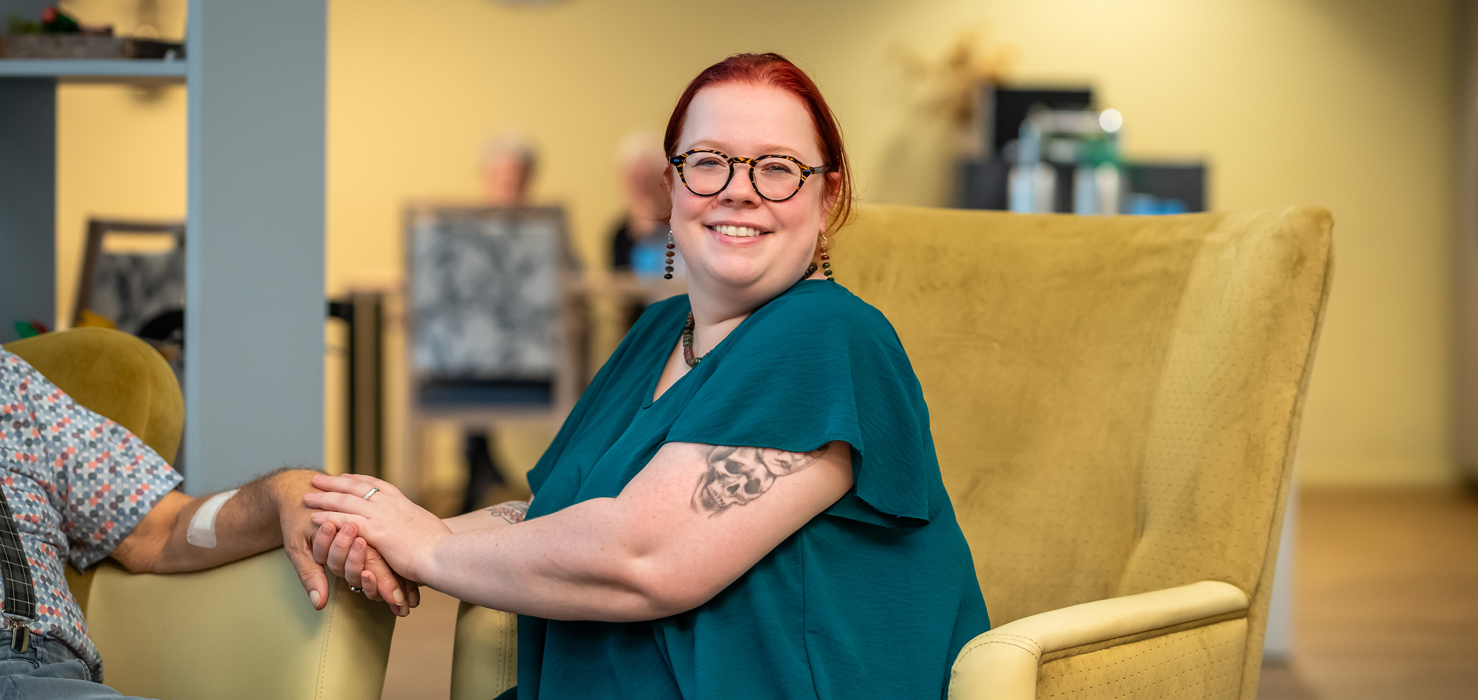 Foto van Kristel, welzijnsmedewerker bij Anna Ouderenzorg Kristel is welzijnsmedewerker bij Anna Ouderenzorg