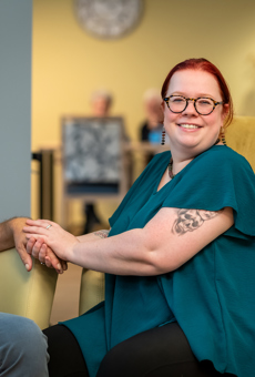 Foto van Kristel, welzijnsmedewerker bij Anna Ouderenzorg Kristel is welzijnsmedewerker bij Anna Ouderenzorg