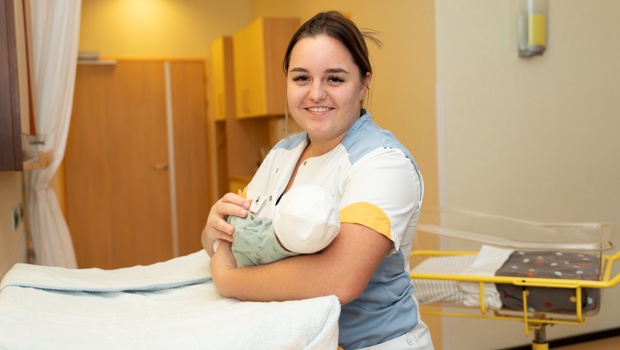 Romana is verpleegkundige op de afdeling neonatologie van het Anna Ziekenhuis
